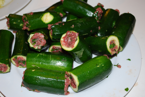 Zucchini - The Summer Squash Surprise (image credits: wikimedia)