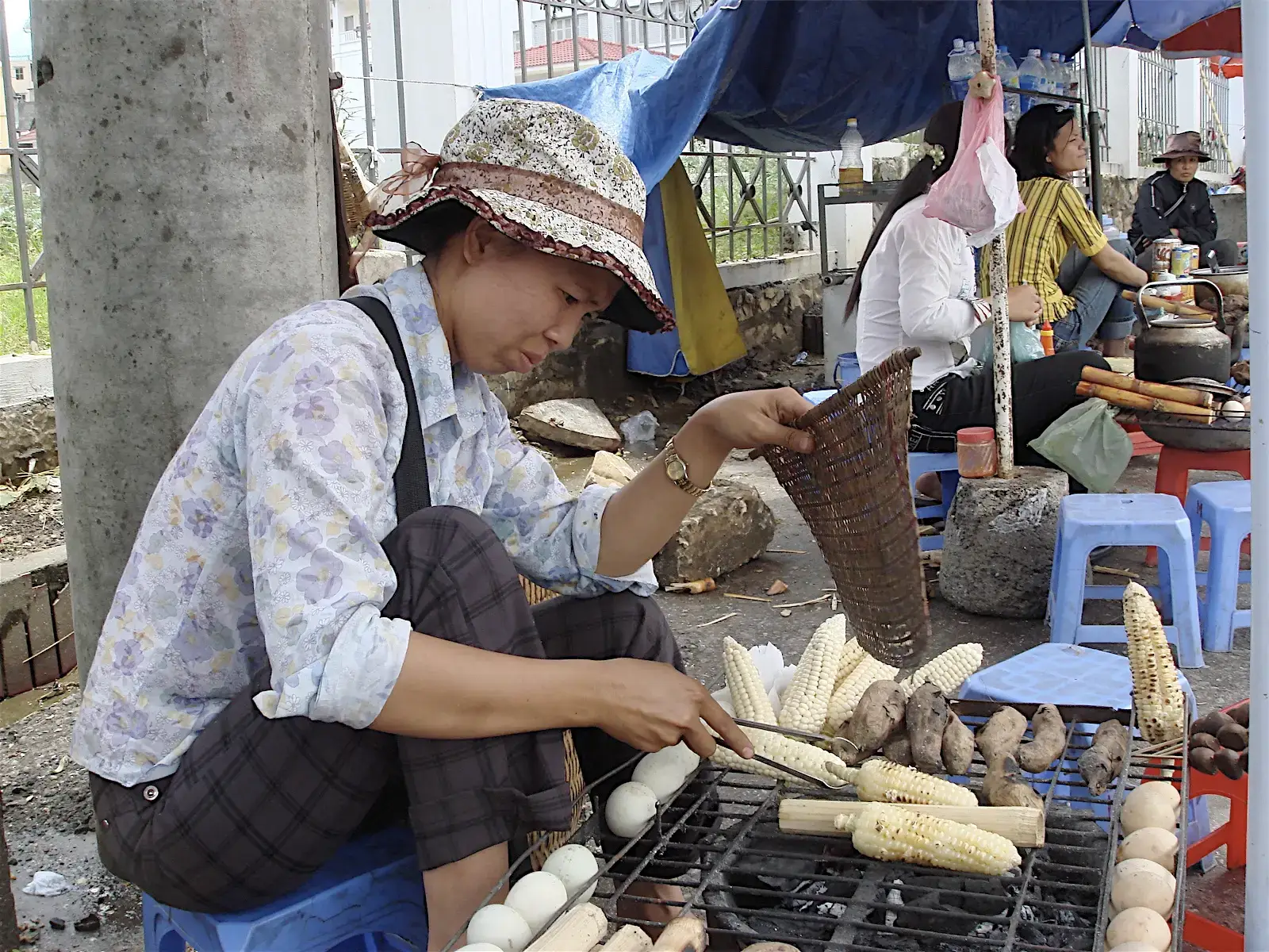 Vietnam's Culinary Bargain (Image Credits: Wikimedia)