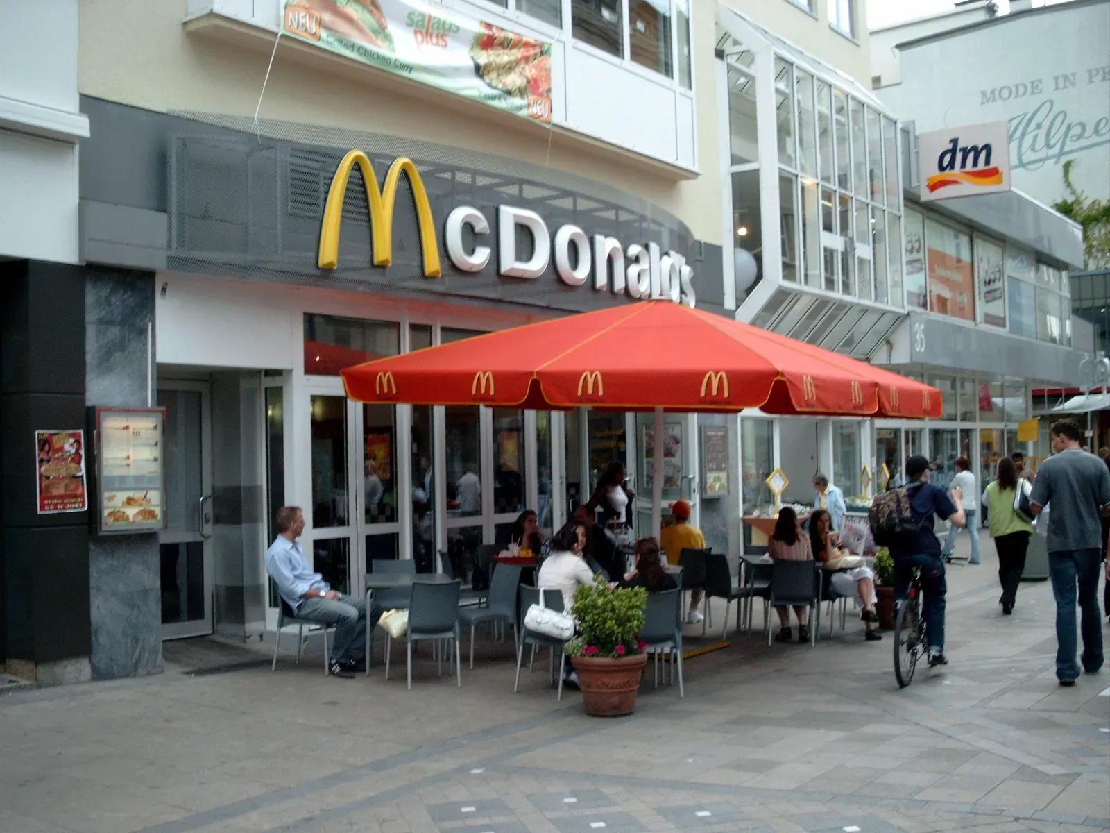 1. McDonald's - The Golden Arches Are Showing Some Rust (By Marcel Klinger, CC BY-SA 3.0)