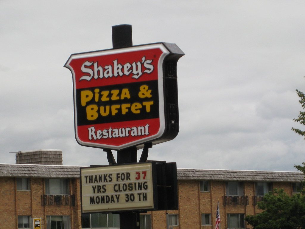 Shakey's Pizza (Image Credits: Flickr)