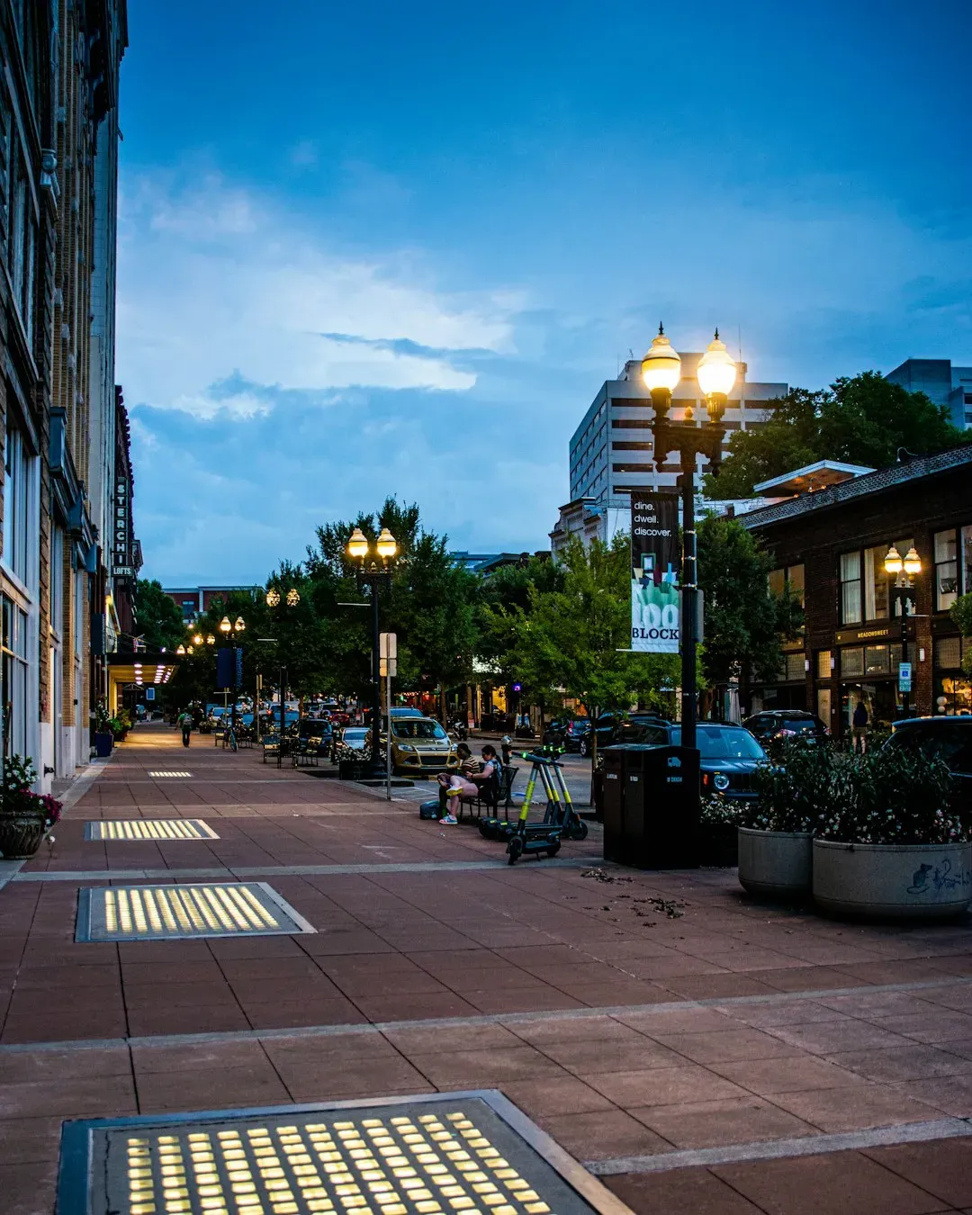 4. Knoxville, Tennessee - Small City, Even Smaller Bills (Image Credits: Unsplash)