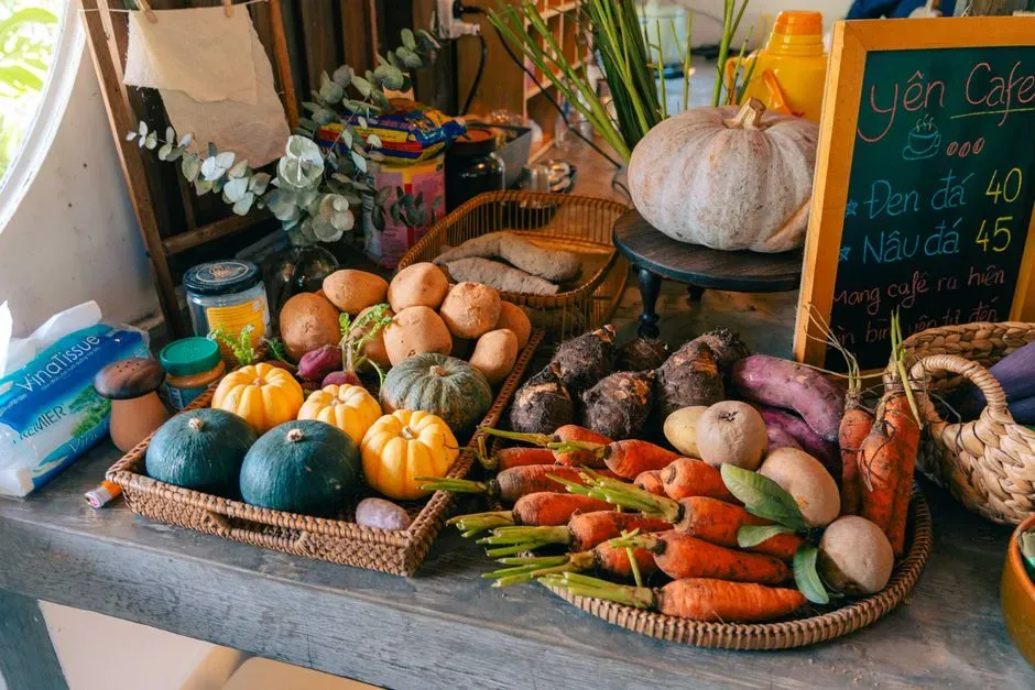 Let orange and yellow do double duty (Image Credits: Pexels)