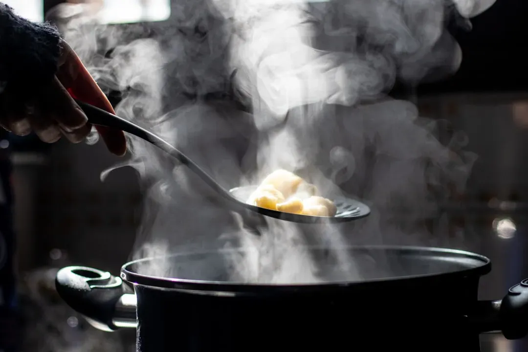 Better flavor extraction in broths and stocks (Image Credits: Unsplash)