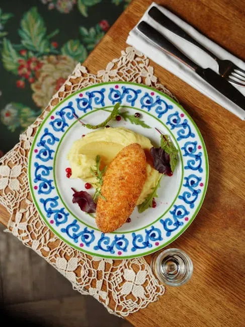 5. Chicken Kiev - The Dinner Party Star Nobody Remembered (Image Credits: Pexels)