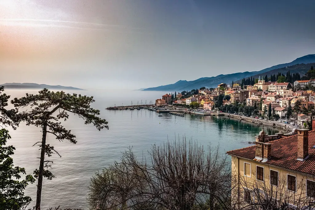 Cedar Key, Florida: The Gulf Coast Village That Skipped the Tourist Trap Phase (Image Credits: Flickr)