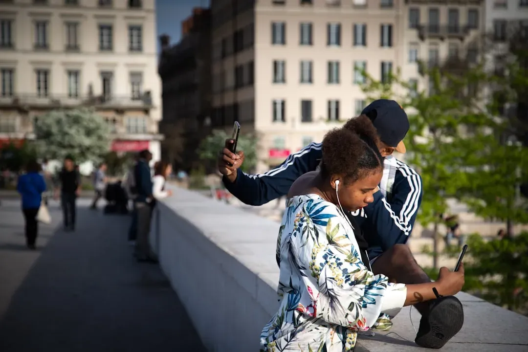 Navigating Modern Dating Realities (Image Credits: Unsplash)