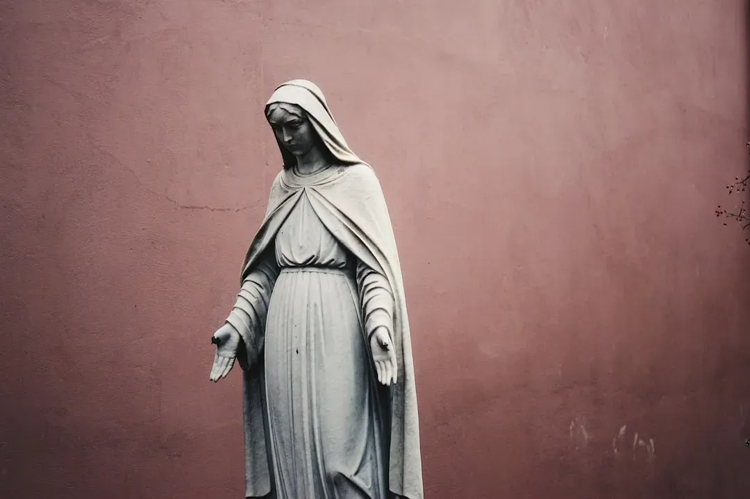 Resurrection Mary in Illinois (Image Credits: Unsplash)