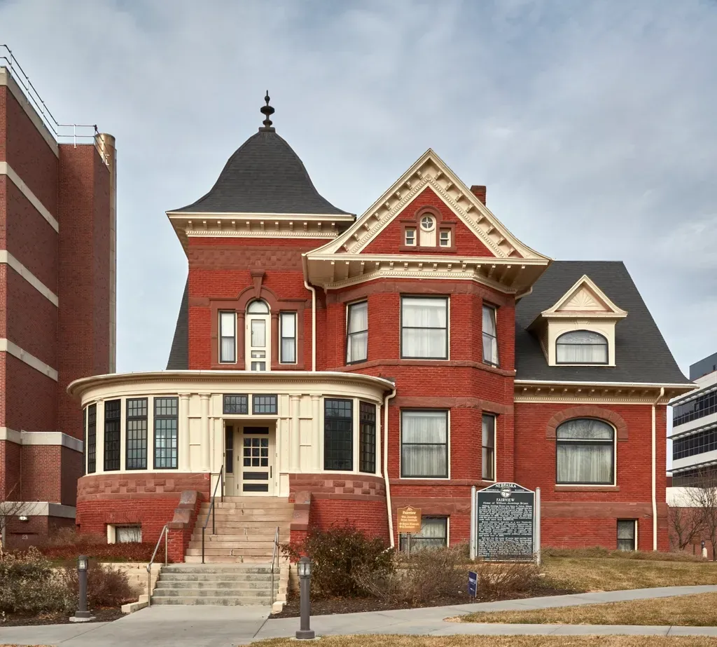 8. Nebraska: Balanced Affordability with Strong Job Markets (Image Credits: Rawpixel)