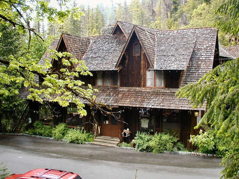 Oregon Caves Chateau (Image Credits: Wikimedia)
