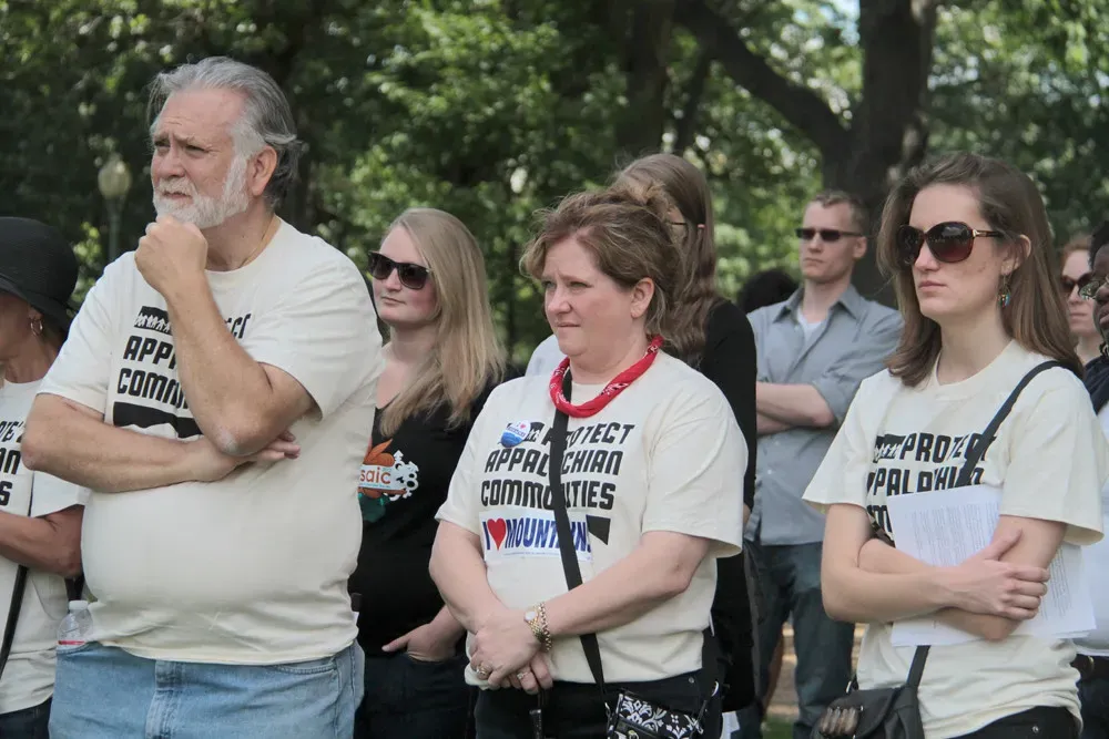 West Virginia's Tight-Knit Communities (Image Credits: Flickr)