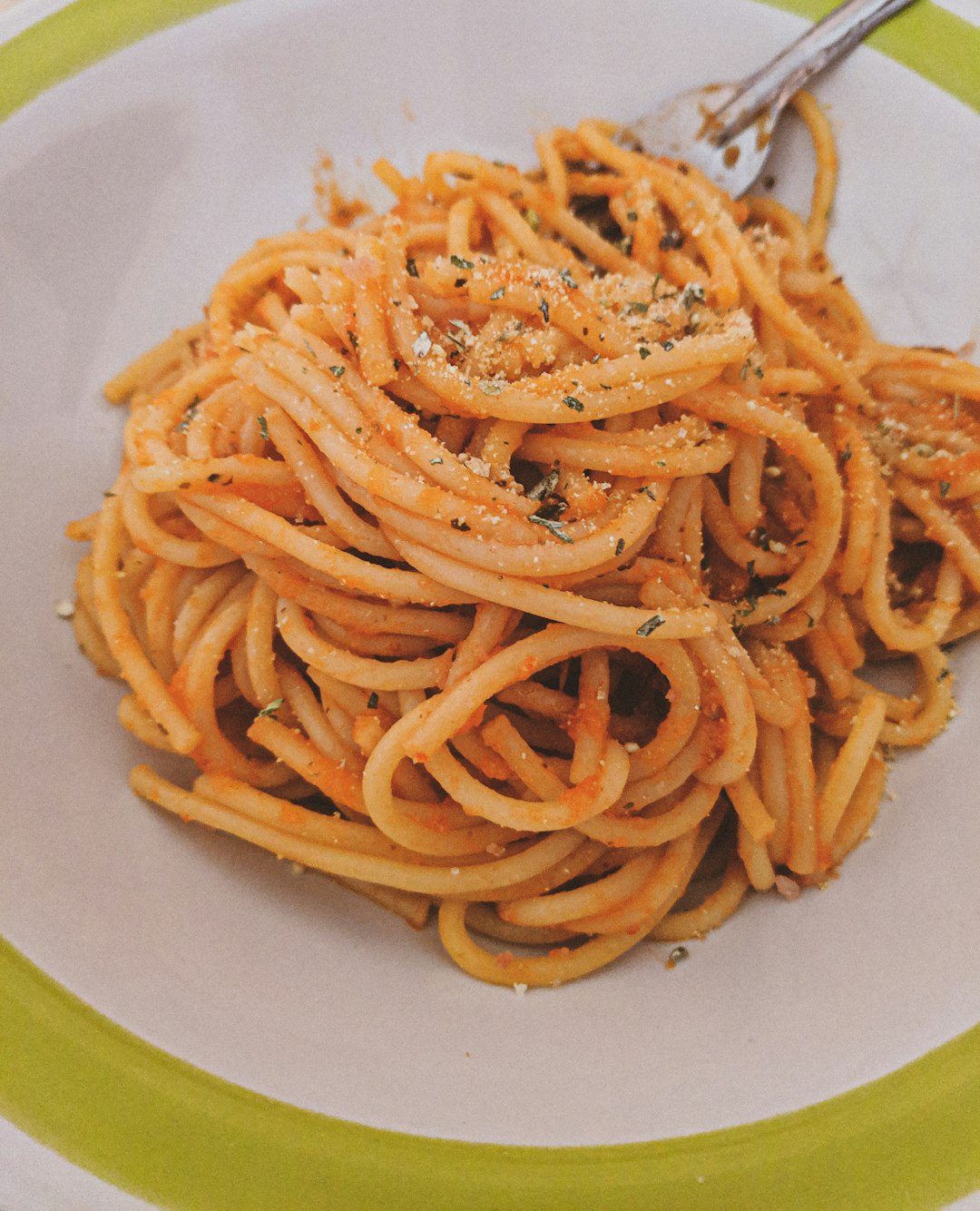 Spaghetti Aglio e Olio with Parmesan Snow (image credits: unsplash)