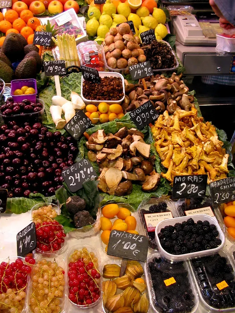 Exotic and Unusual Produce: The Curious Shopper's Paradise (Image Credits: Flickr)