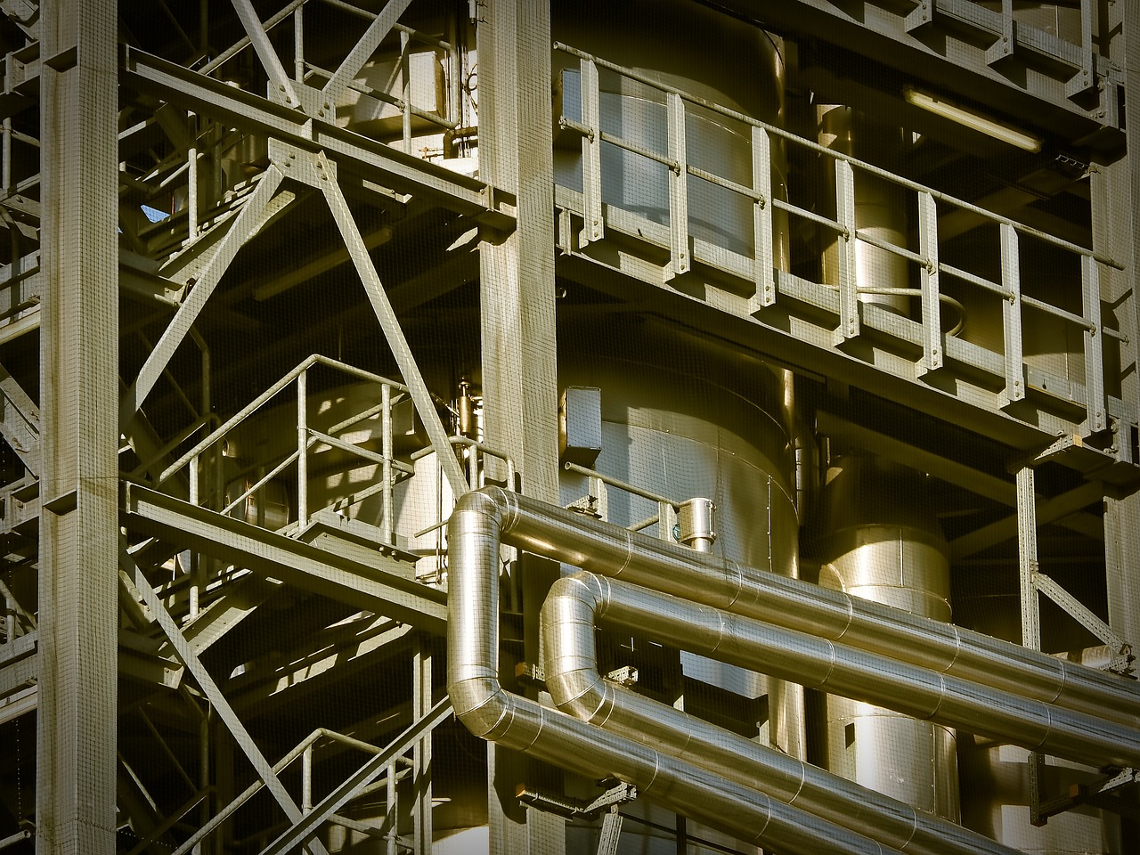 The Modern Infrastructure Comparison (image credits: pixabay)