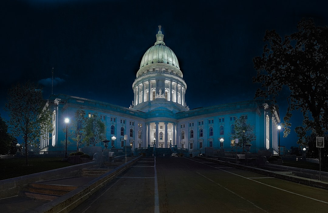 Federal Versus State Power Tensions (image credits: unsplash)
