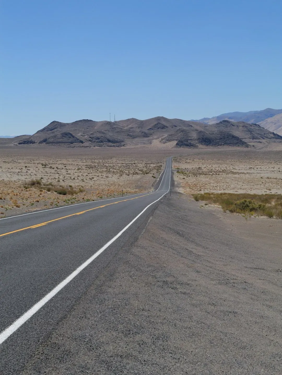 The Loneliest Road in America, Nevada (Image Credits: Unsplash)