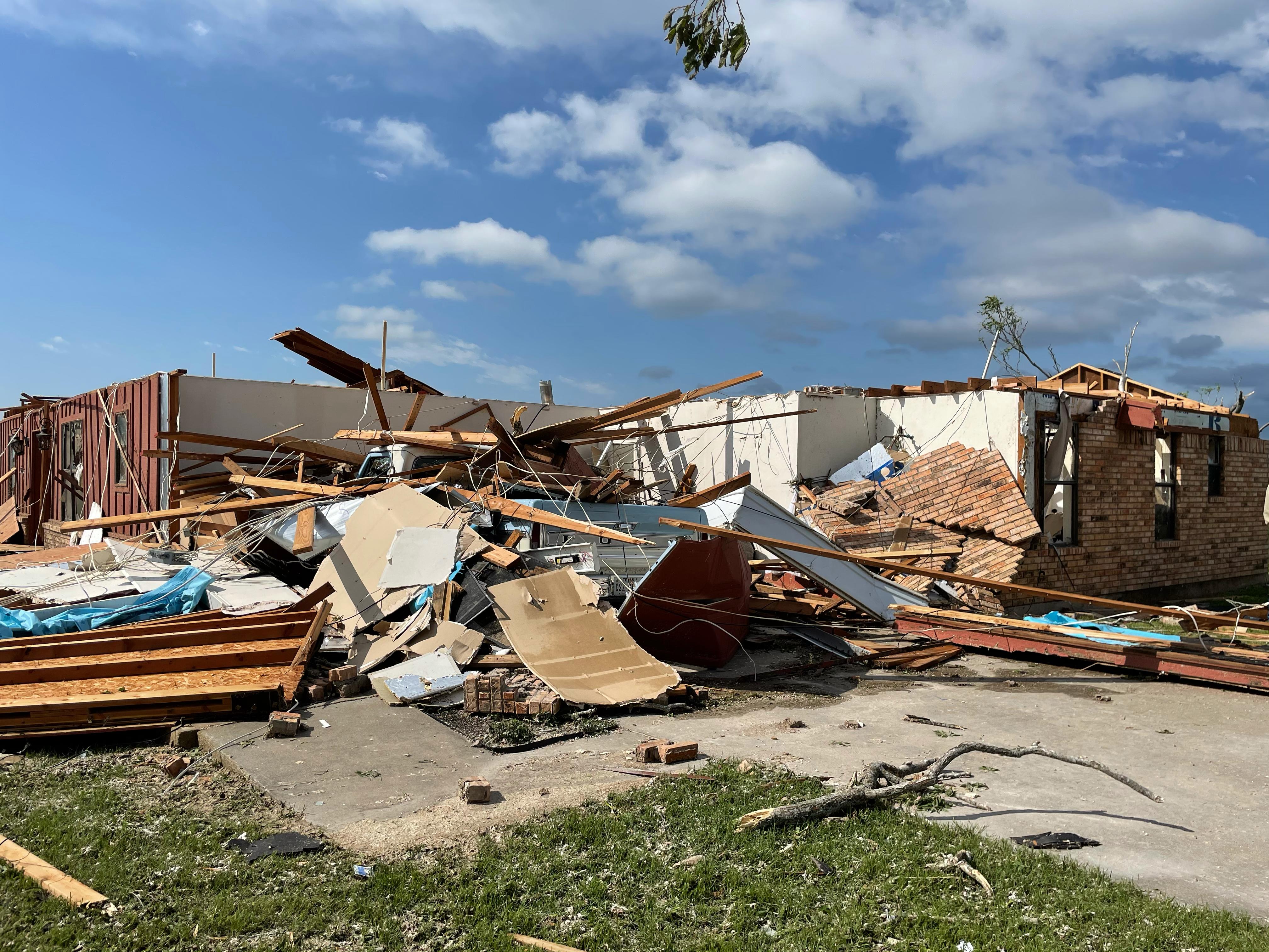Record-Breaking Tornadoes: The Numbers Speak (image credits: wikimedia)