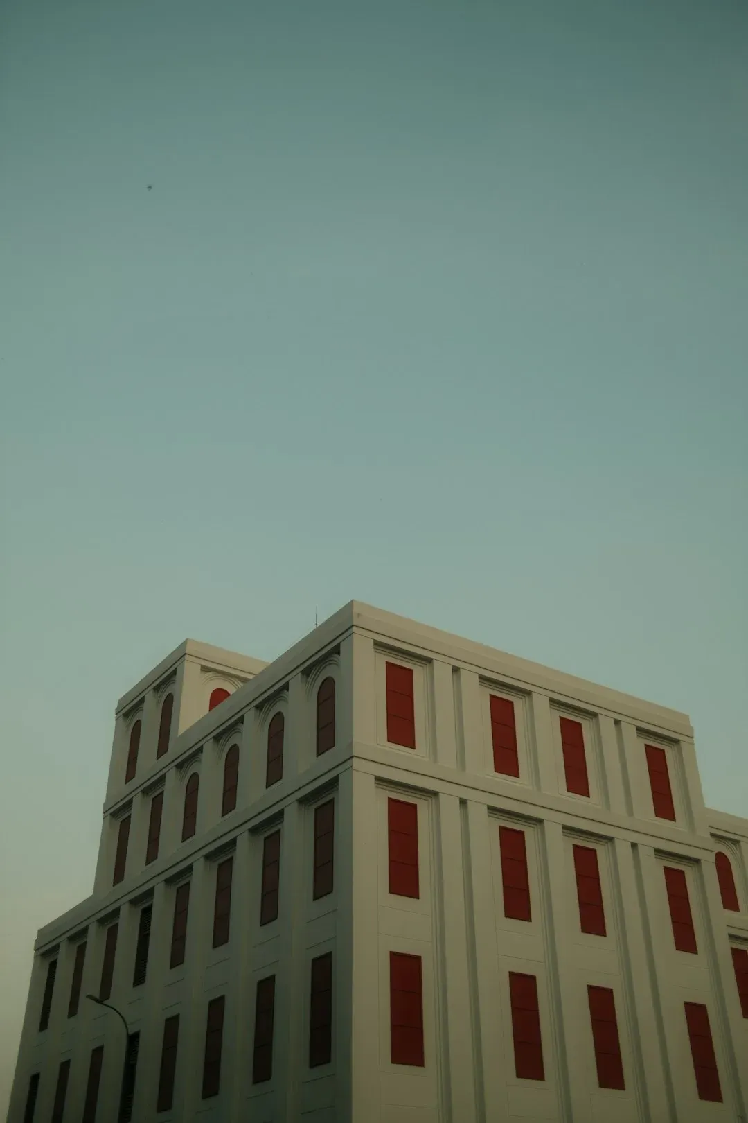 Minimalism's Rise in the 2020s (Image Credits: Unsplash)