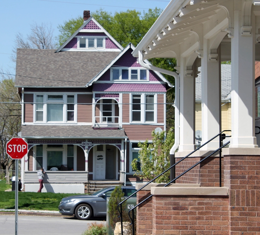 The Future of Suburban America (image credits: rawpixel)