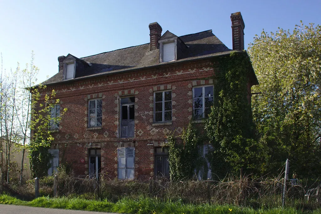 Affordability and Rate Pressures (Jannis_V, Flickr, CC BY-SA 2.0)