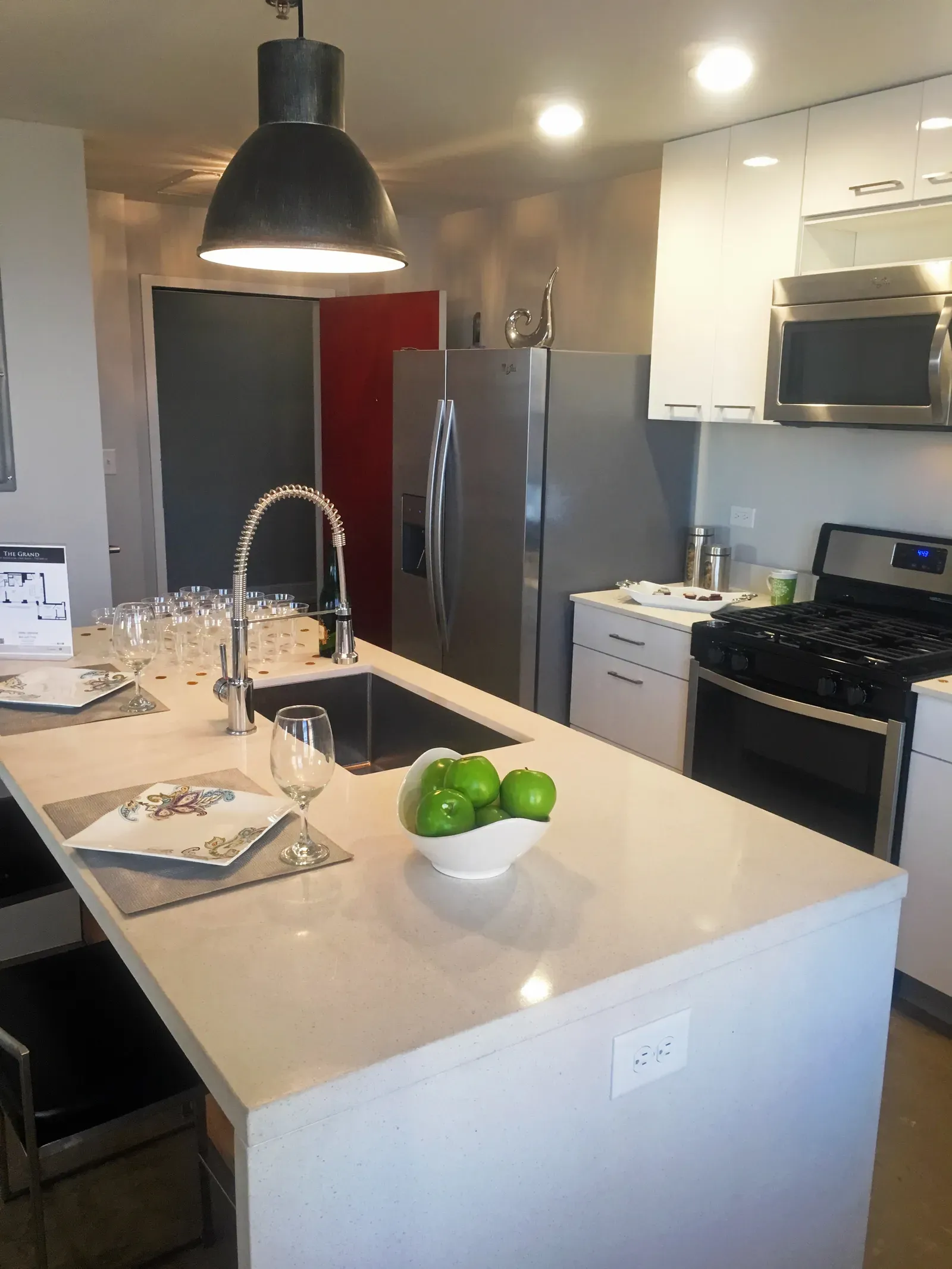 Give Your Kitchen a Budget-Friendly Refresh (Image Credits: Wikimedia)