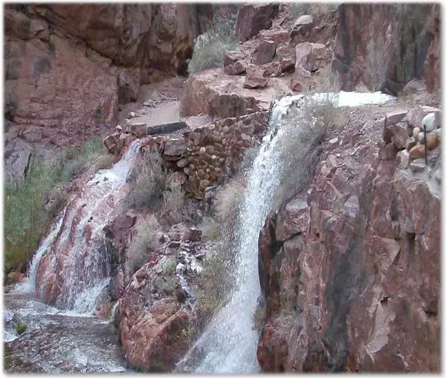 Transcanyon Waterline Nightmare (Grand Canyon NPS, Flickr, CC BY 2.0)