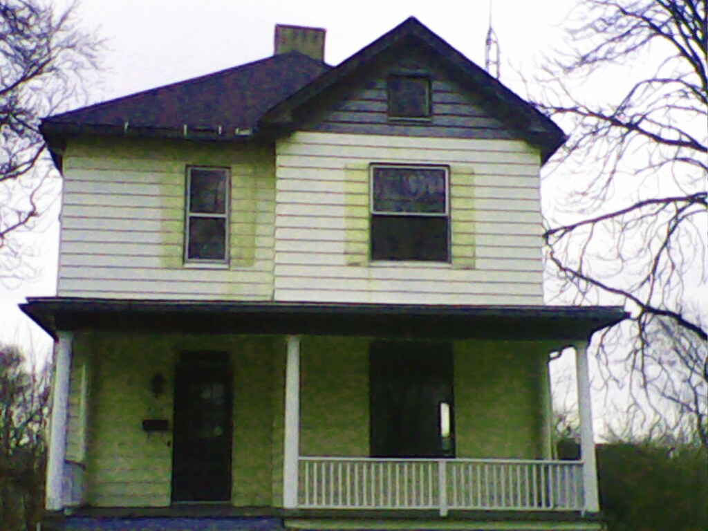 Economic Realities Crushing Suburban Dreams (image credits: flickr)