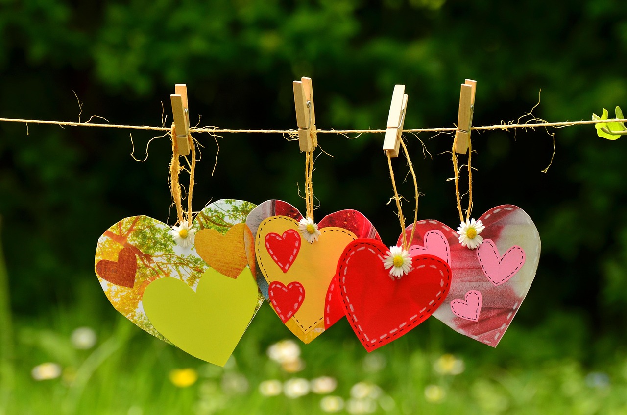 March Brings Unexpected Romantic Surprises (image credits: pixabay)