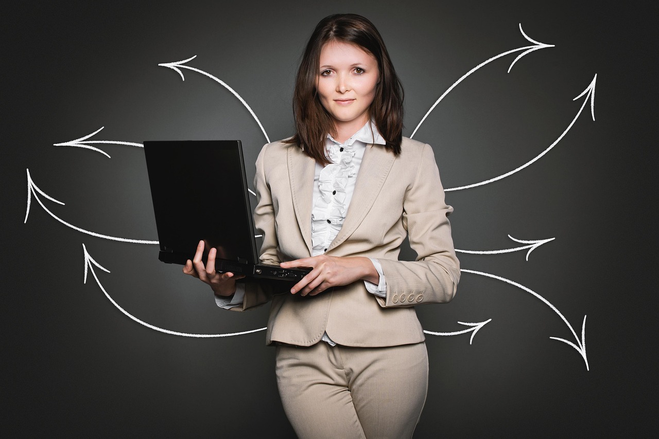 Technology Leadership That Shapes the Future (image credits: pixabay)