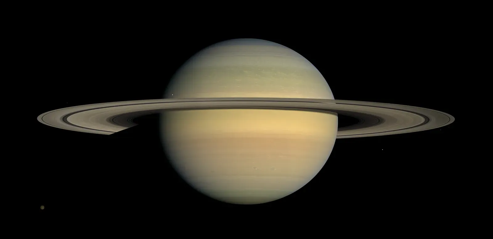Saturn Grounds the Magic (By NASA / JPL / Space Science Institute, Public domain)