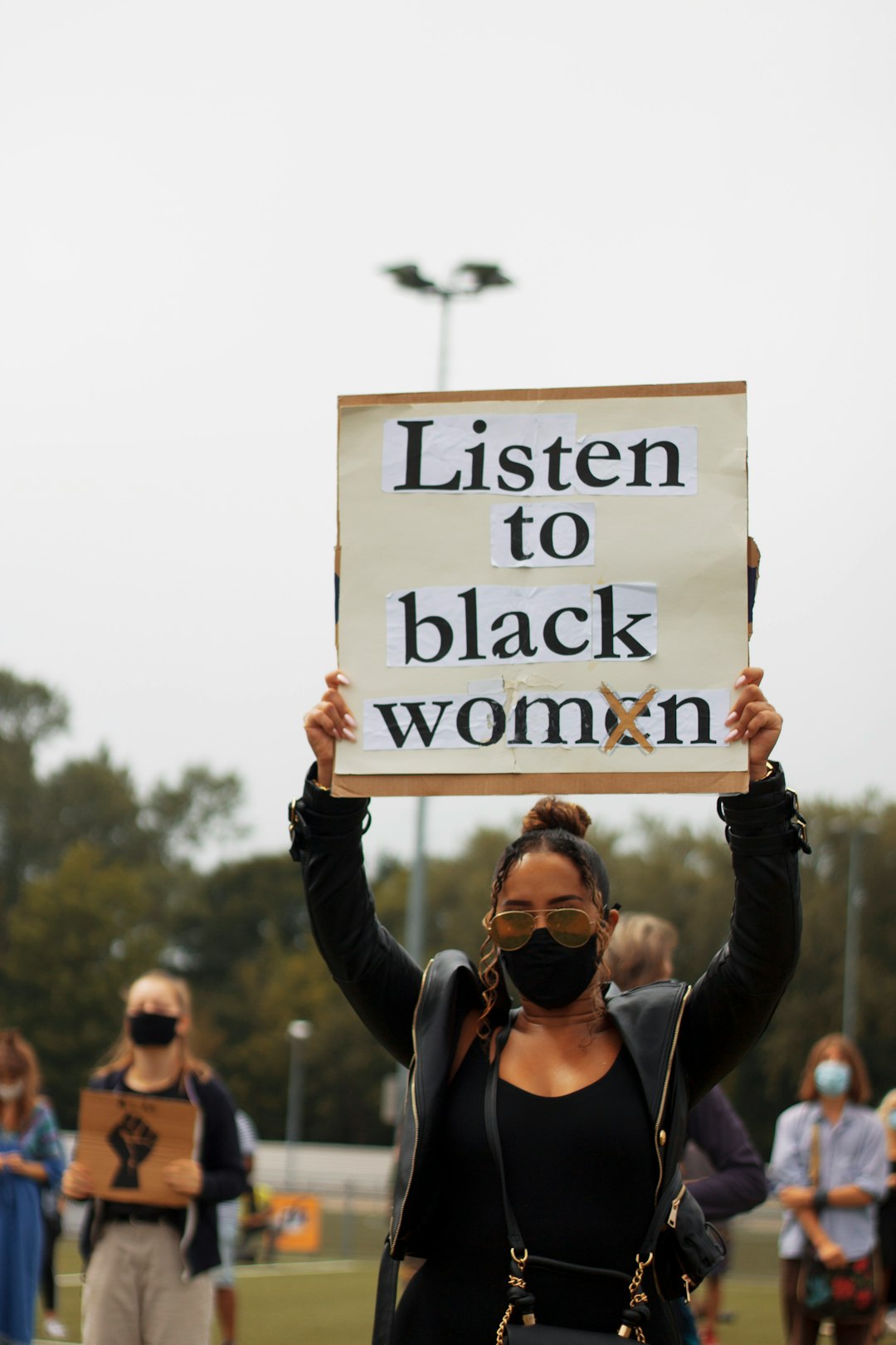 The Hidden Female Leaders (image credits: unsplash)