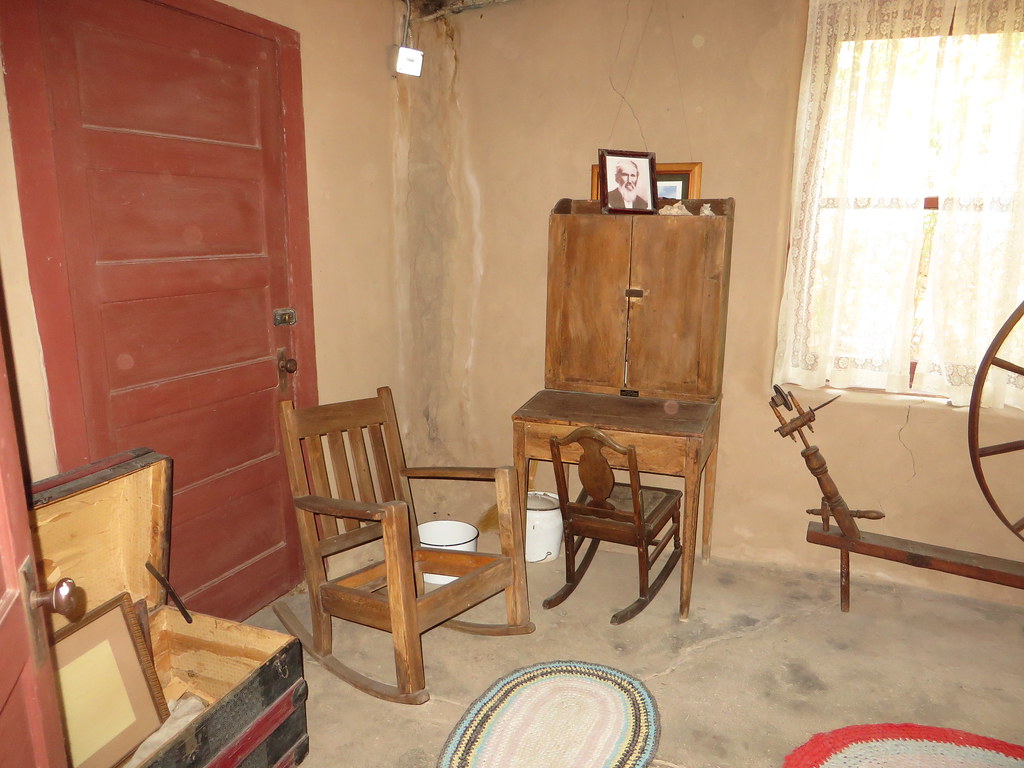 Ghost Towns in Plain Sight (image credits: flickr)