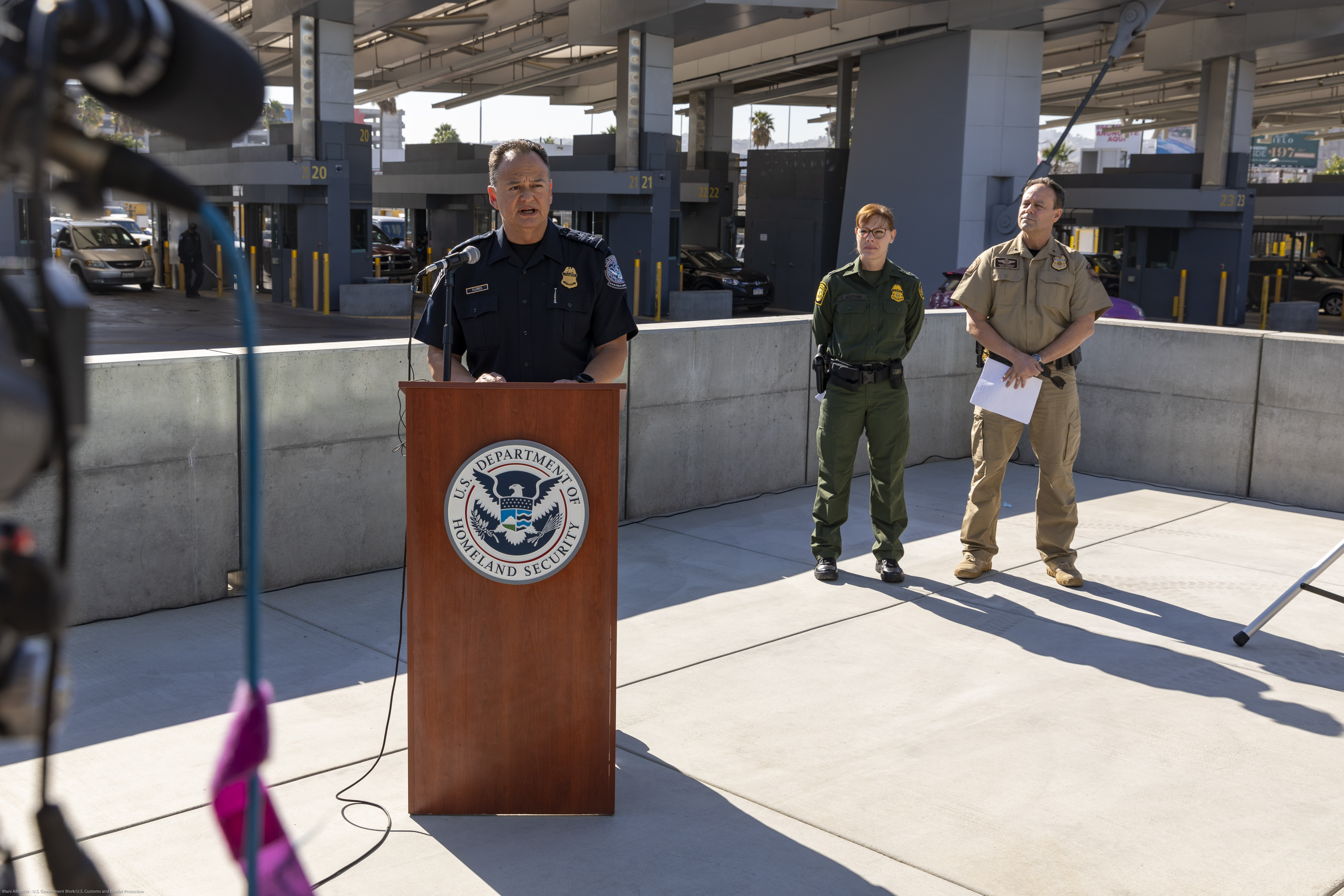 Border Czar Threatens Local Officials (image credits: wikimedia)