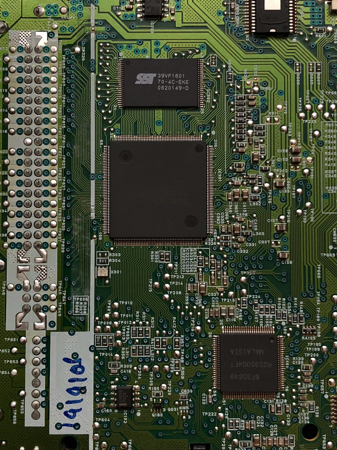 Groq's Consumer AI Processing Unit (image credits: unsplash)