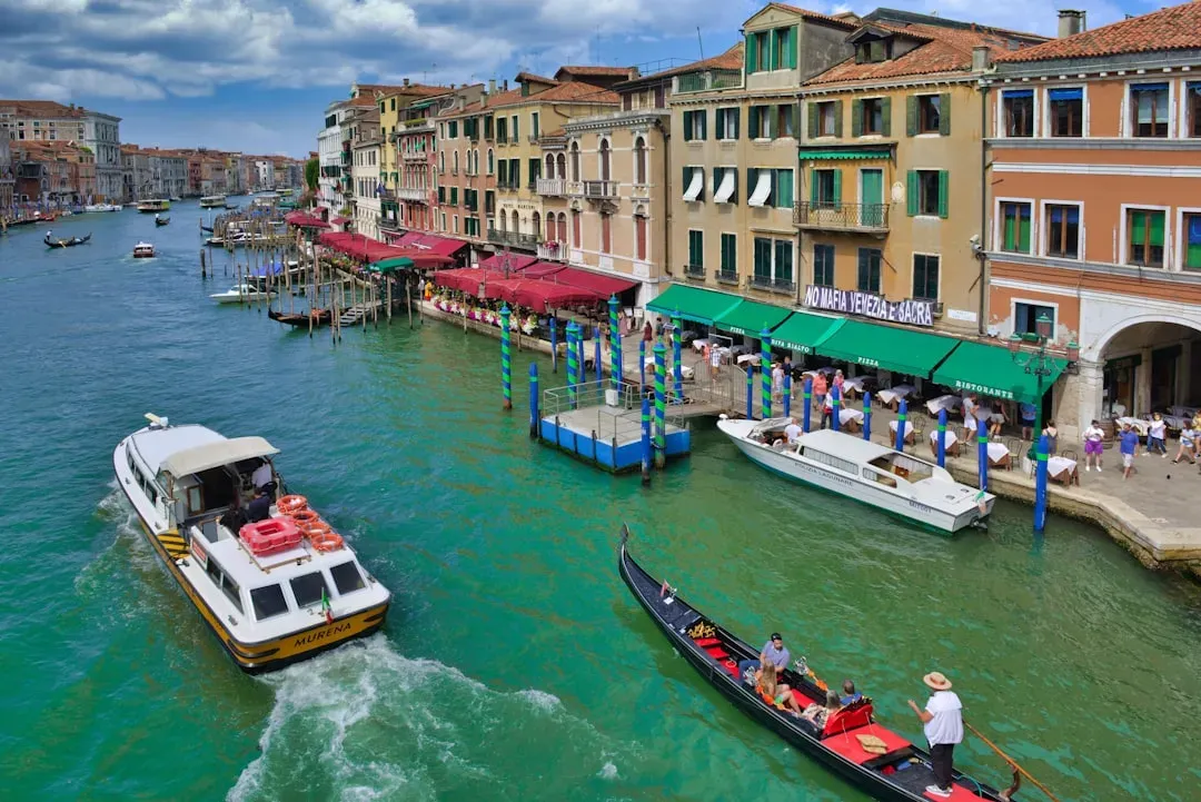 Venice, Italy (Image Credits: Unsplash)