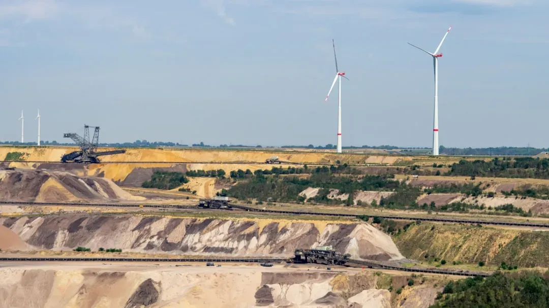 The Clean Energy Race and What It Means for Ordinary Land (Image Credits: Unsplash)