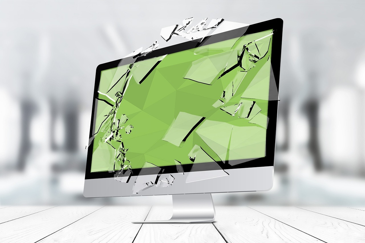 The 1980 Computer Glitch: A False Alarm (image credits: pixabay)