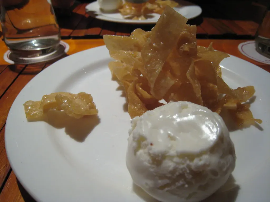 Does It Taste Like the 90s? (Charles Haynes, Flickr, CC BY-SA 2.0)