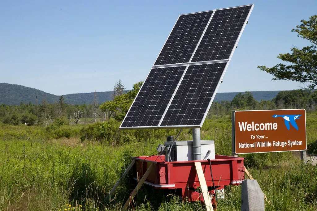 6. Real Degradation Outpaces Warranty Hype (USFWS Headquarters, Flickr, CC BY 2.0)