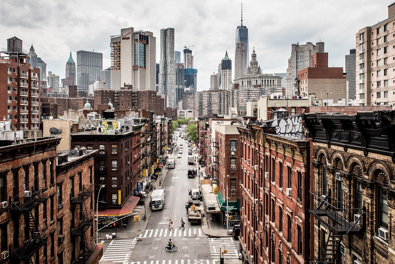 New York: Financial Hubs and Trade Challenges (image credits: pixabay)