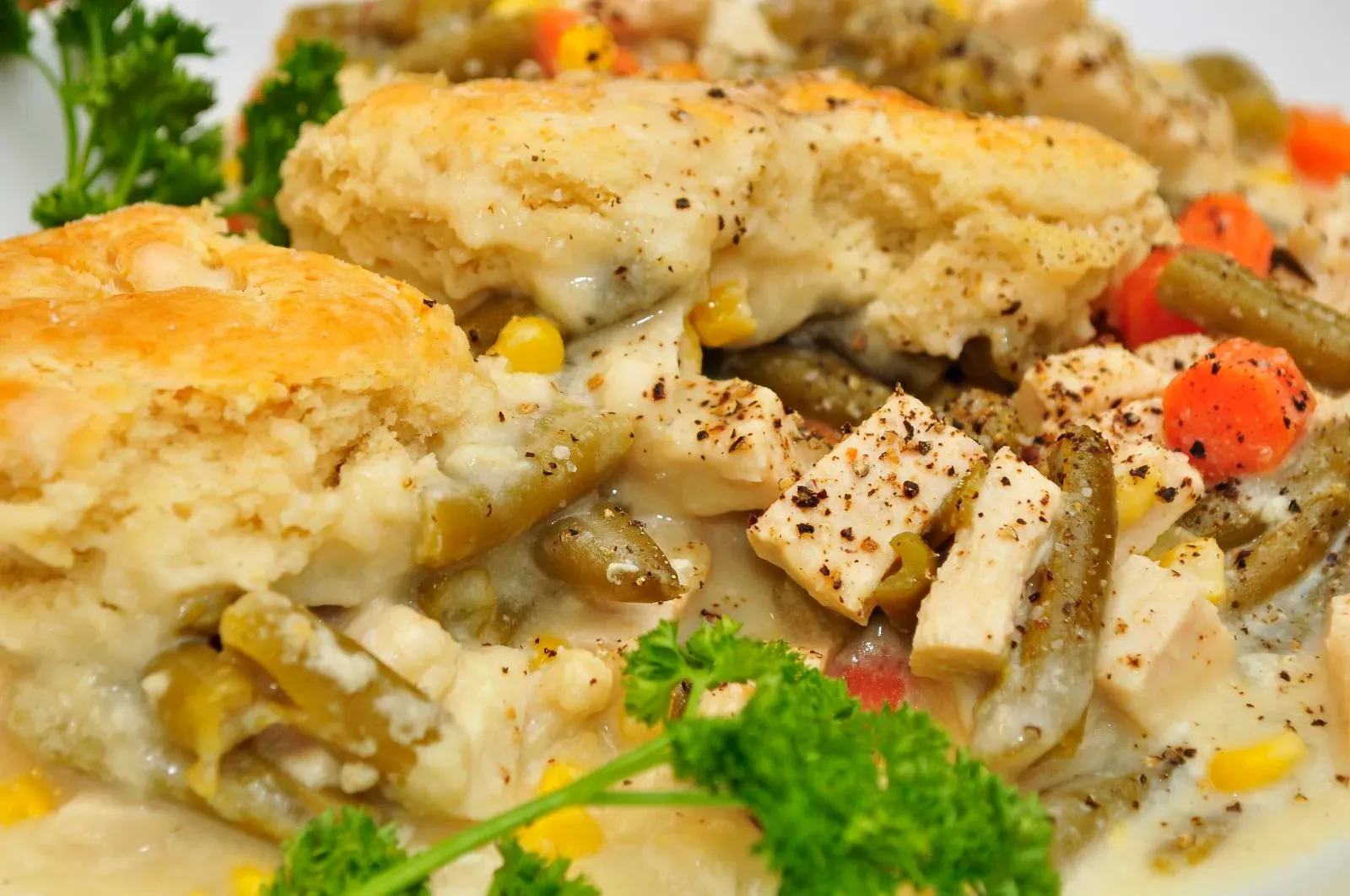 Sheet-Pan Chicken Pot Pie (Image Credits: Wikimedia)