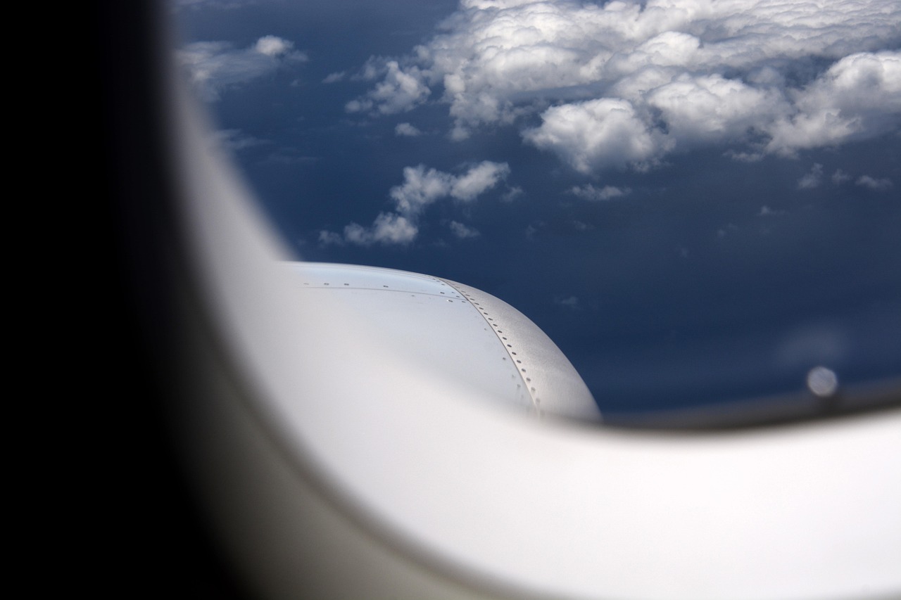 The Historic Four-Minute Flight That Made Headlines (image credits: pixabay)
