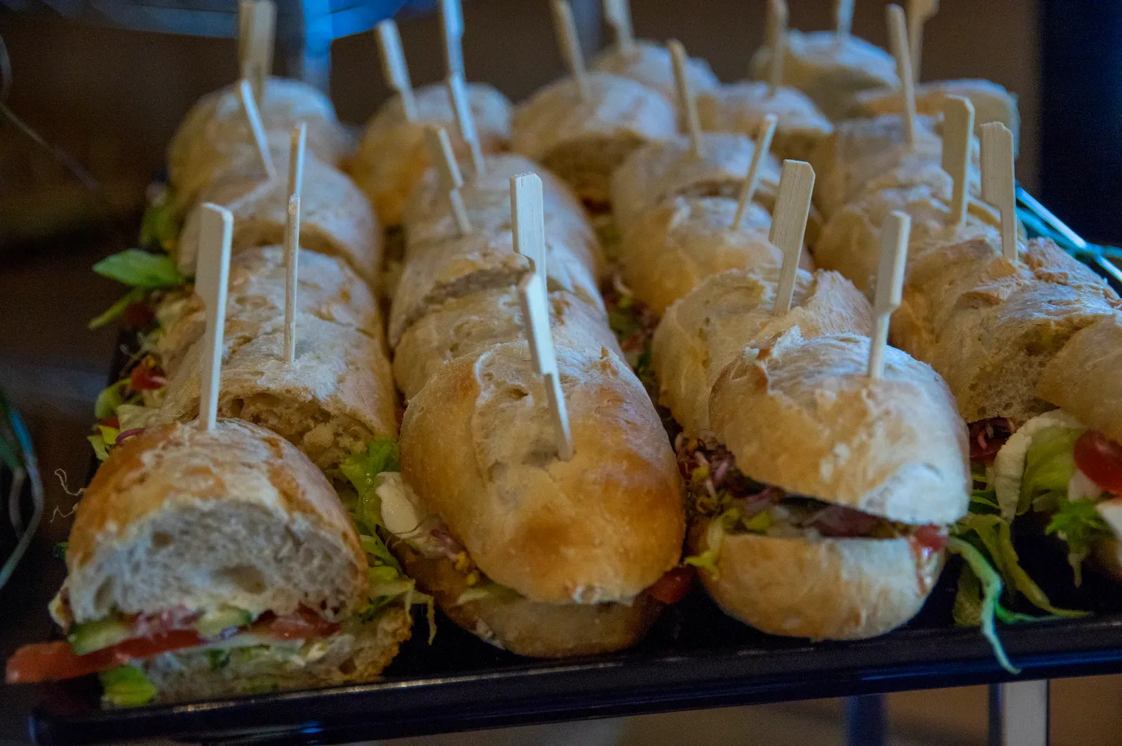 Functional Snacks Promise More Than Just a Bite (Image Credits: Wikimedia)