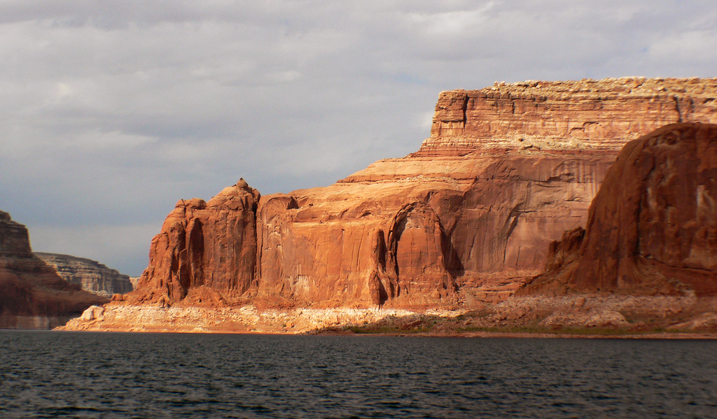 Lake Mead's Apocalyptic Water Levels (image credits: flickr)