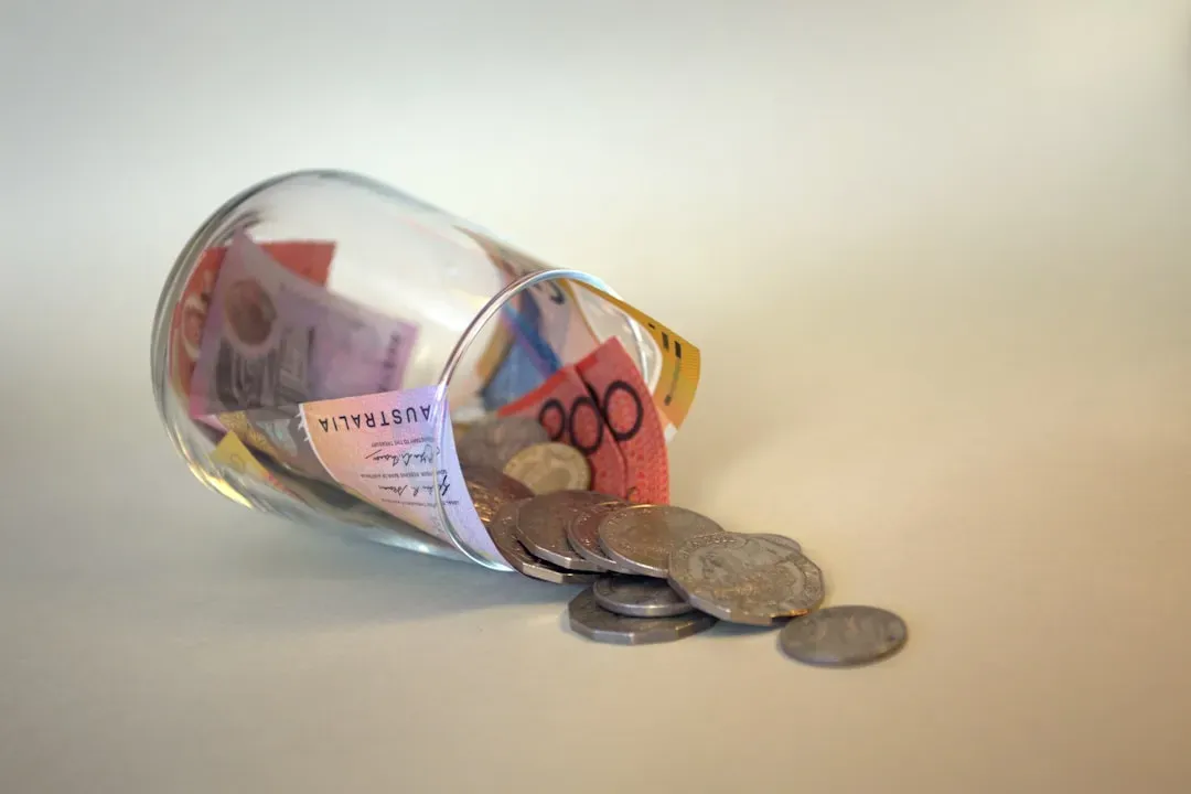 Your Emergency Fund Is Probably Sitting in the Wrong Place (Image Credits: Unsplash)