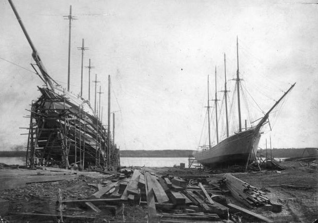 The Shipyard That Supplied a Revolution (image credits: wikimedia)