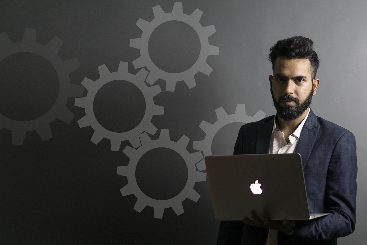 Starting a Business and Becoming an Entrepreneur (image credits: pixabay)