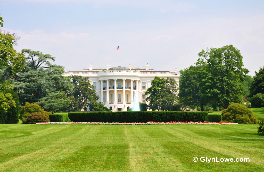 The President's House Goes Up in Flames (image credits: wikimedia)