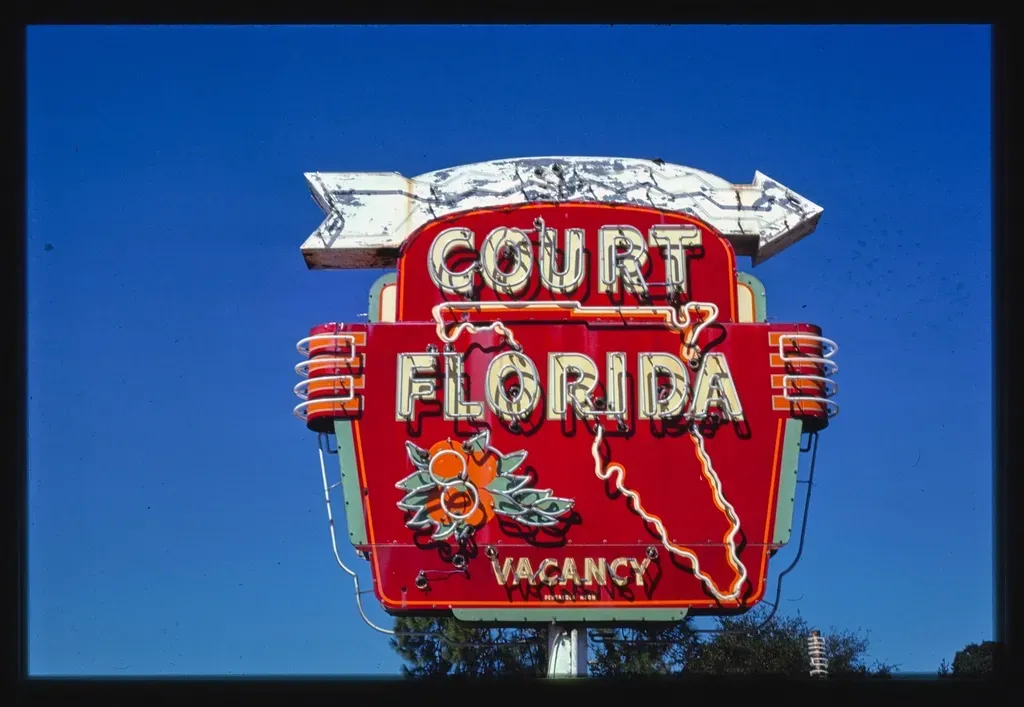 Florida: The Reduced Middle Vowel (Image Credits: Rawpixel)