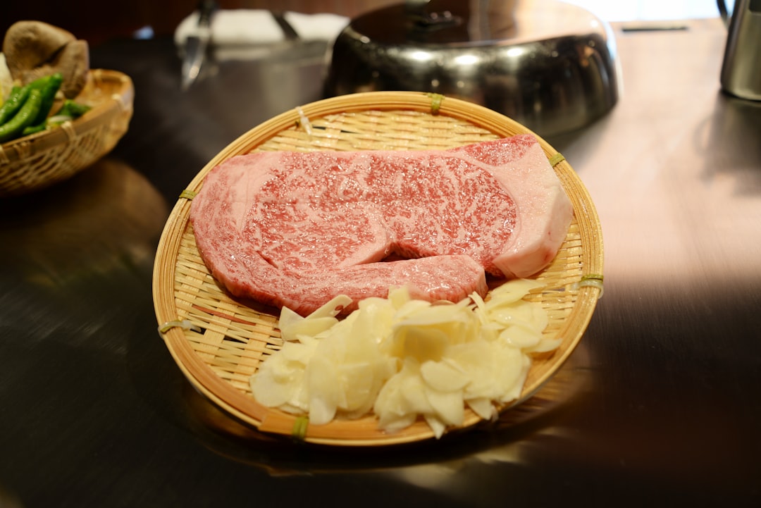The Mighty Meatloaf - America's Working-Class Hero (Image Credits: Unsplash)