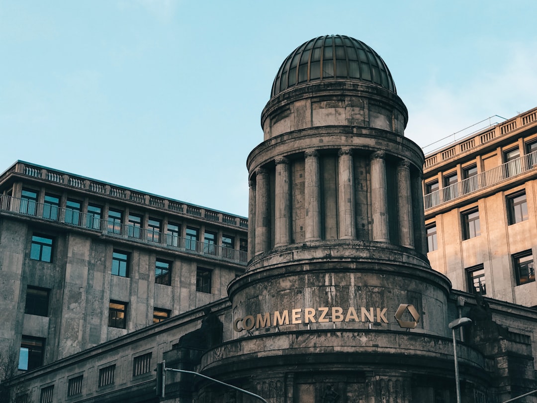 The Banking Revolution That Saved America's Financial System (image credits: unsplash)